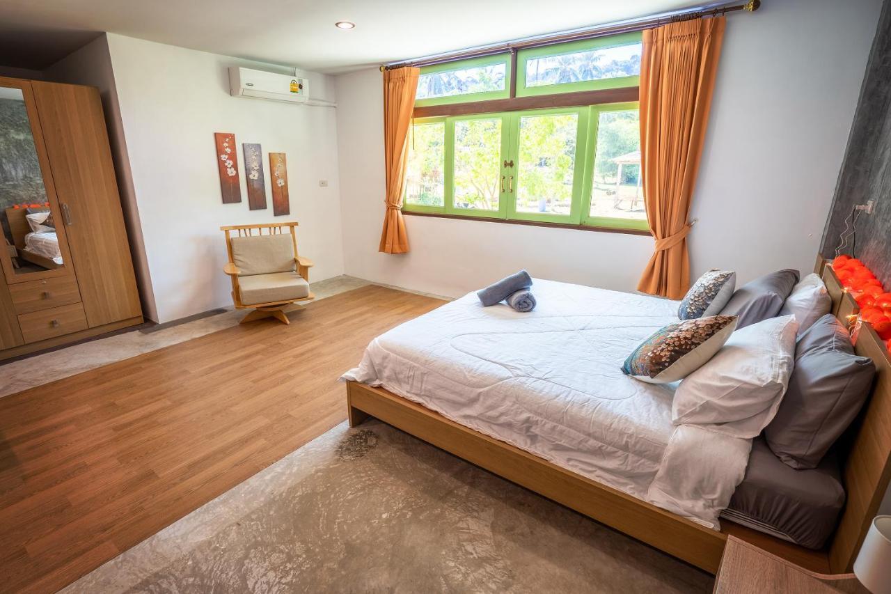 קו לנטה Tonmai Suites מראה חיצוני תמונה