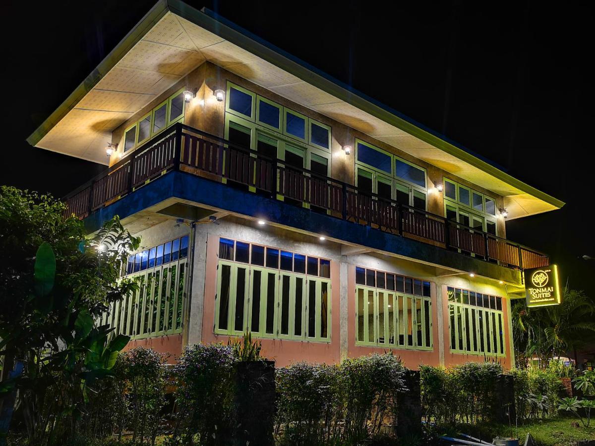קו לנטה Tonmai Suites מראה חיצוני תמונה