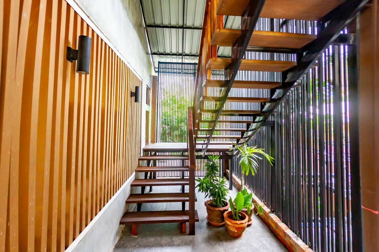 קו לנטה Tonmai Suites מראה חיצוני תמונה