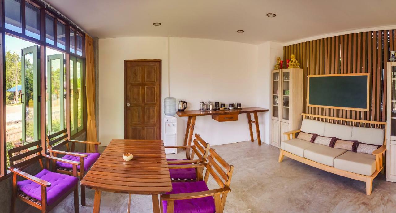 קו לנטה Tonmai Suites מראה חיצוני תמונה