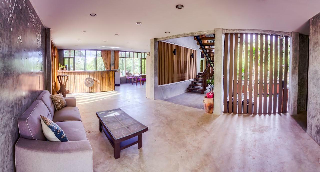קו לנטה Tonmai Suites מראה חיצוני תמונה