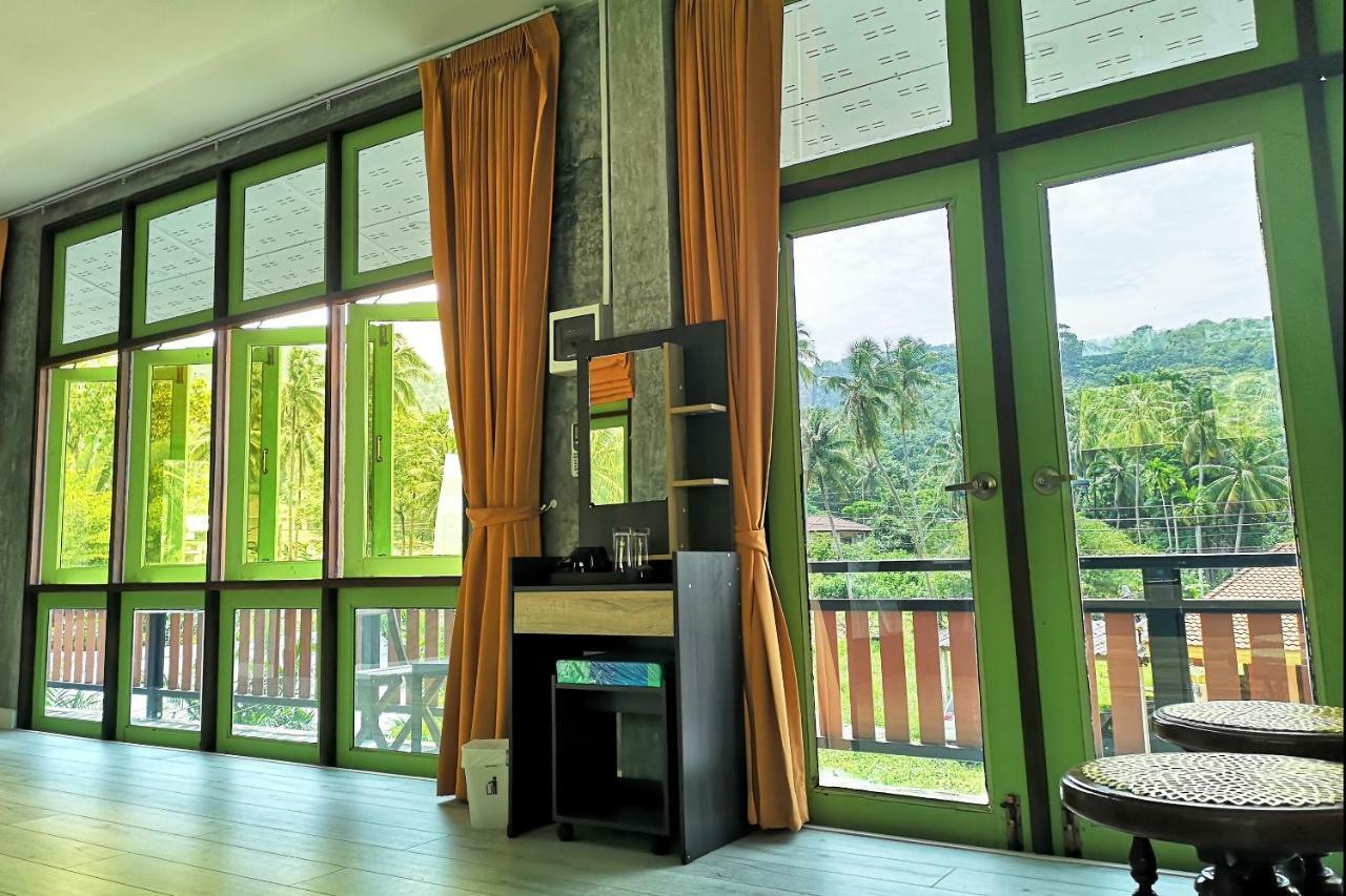 קו לנטה Tonmai Suites מראה חיצוני תמונה