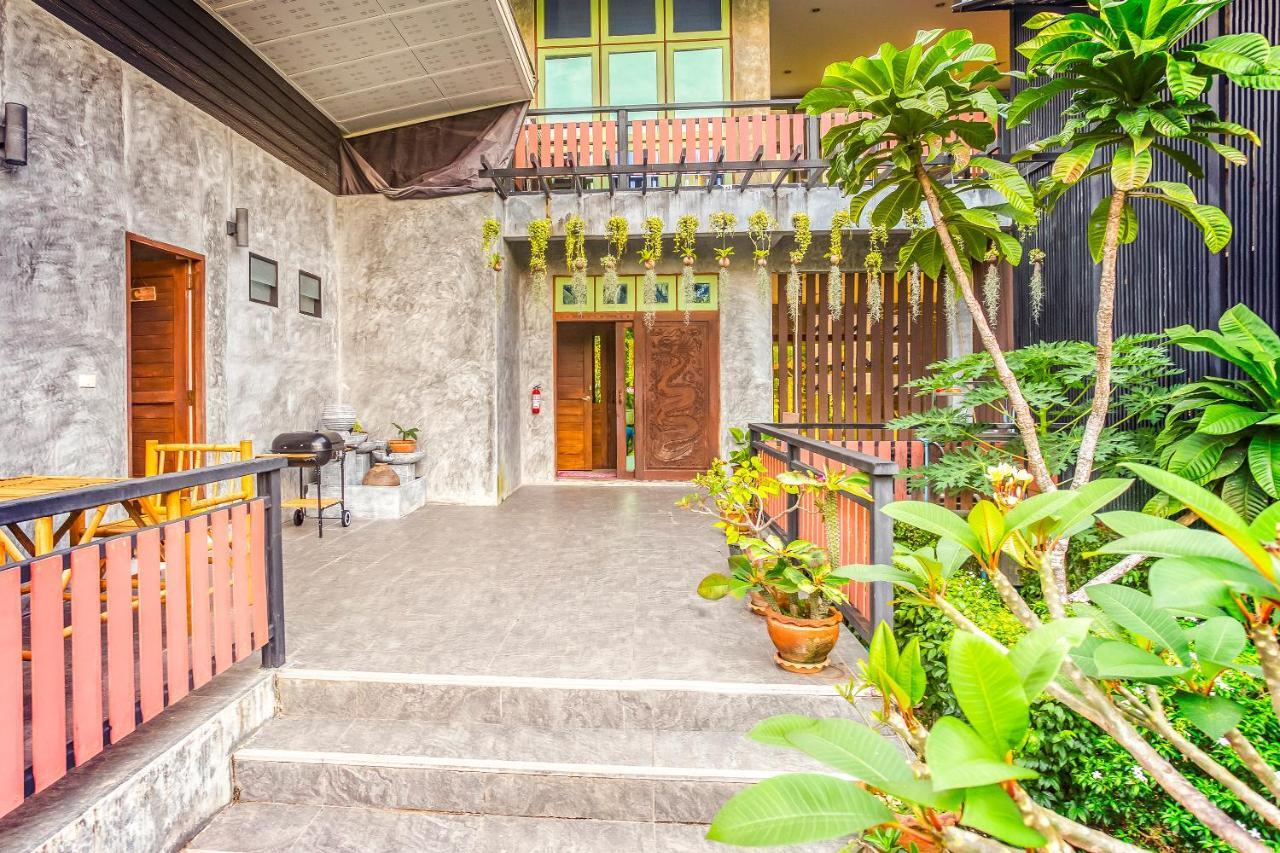 קו לנטה Tonmai Suites מראה חיצוני תמונה